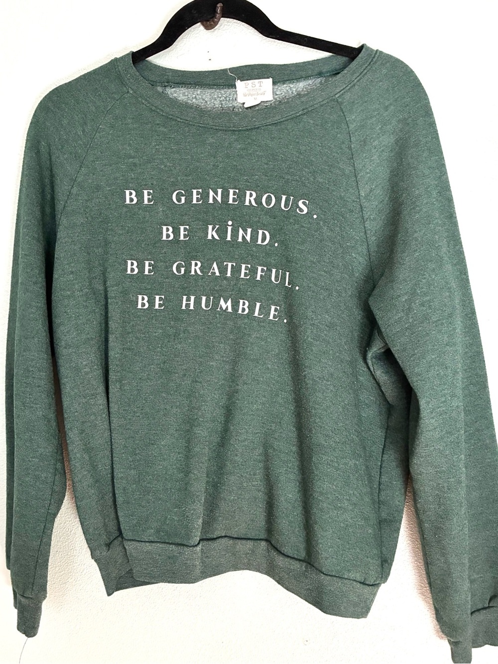 PST Los Angeles Green Graphic Sweatshirt Medium Be Generous Be Kind